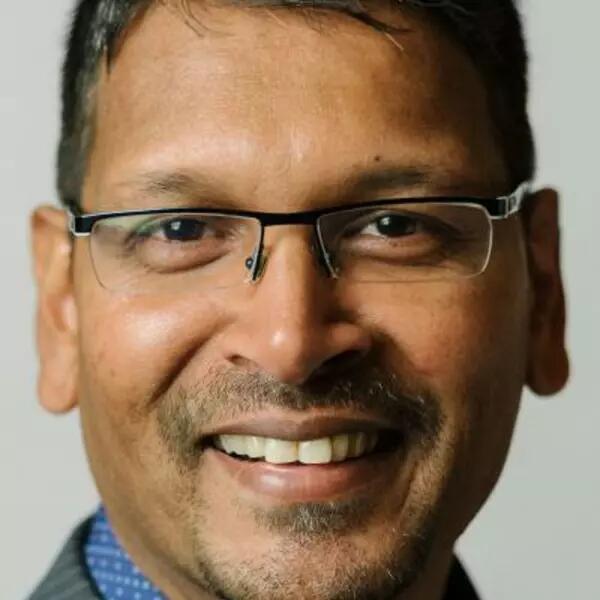 Headshot of Board member Peter Dewar